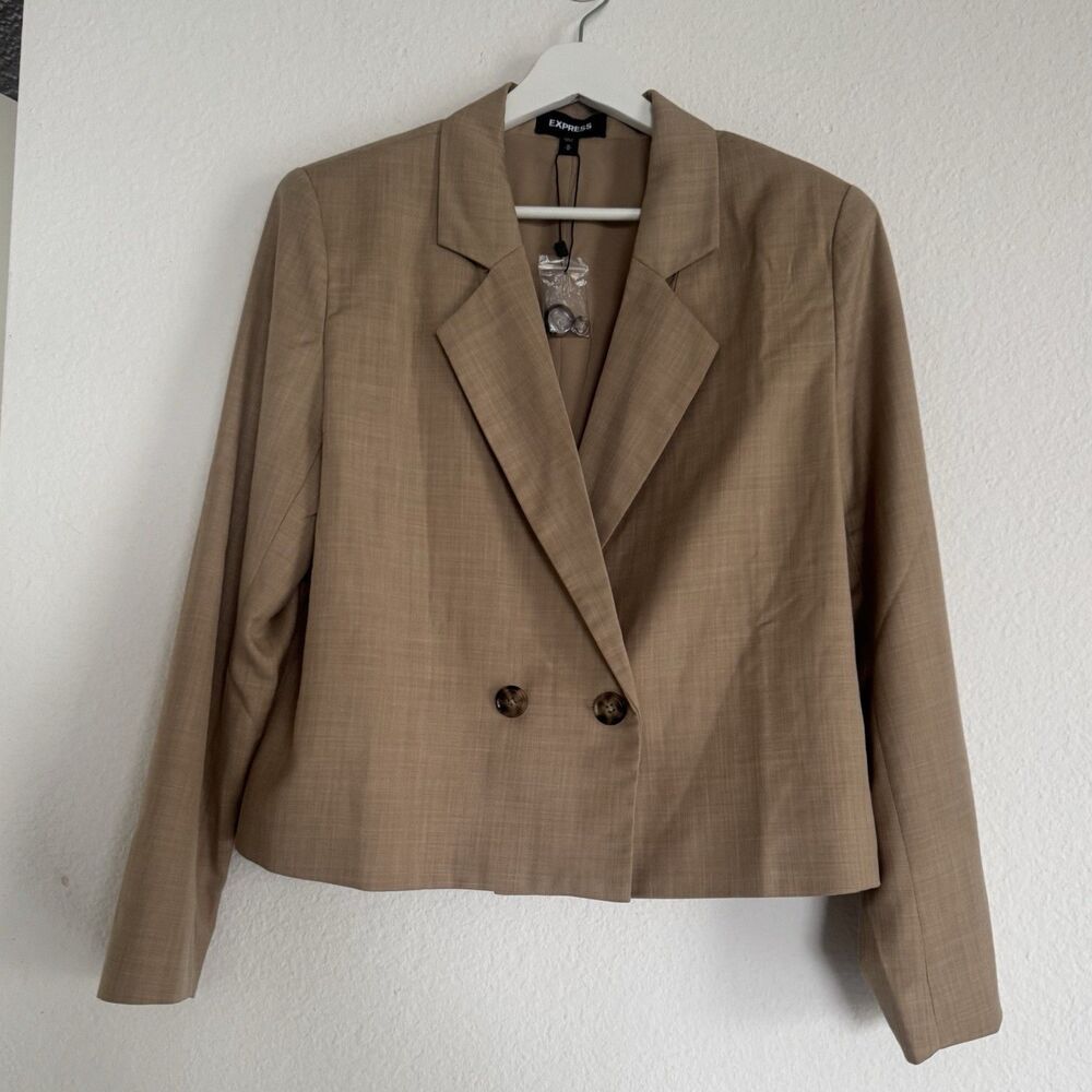 NEW Express Blazer Women's Tan Beige Sz M Cropped Double Breasted Shoulder Pads
